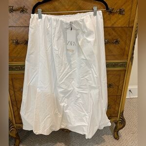 NWT Zara Crisp White Balloon  Midi Skirt Sz L